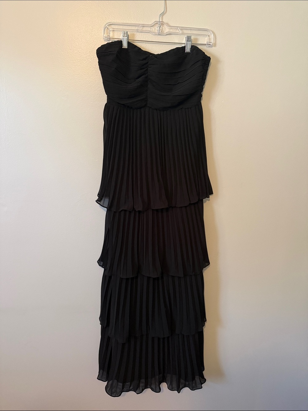 Lulu's Black Strapless Pleated Tiered Maxi Dress